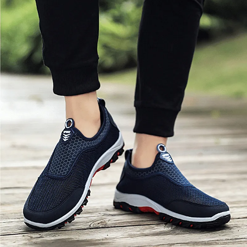 Breathable lightweight comfortable running shoes for men