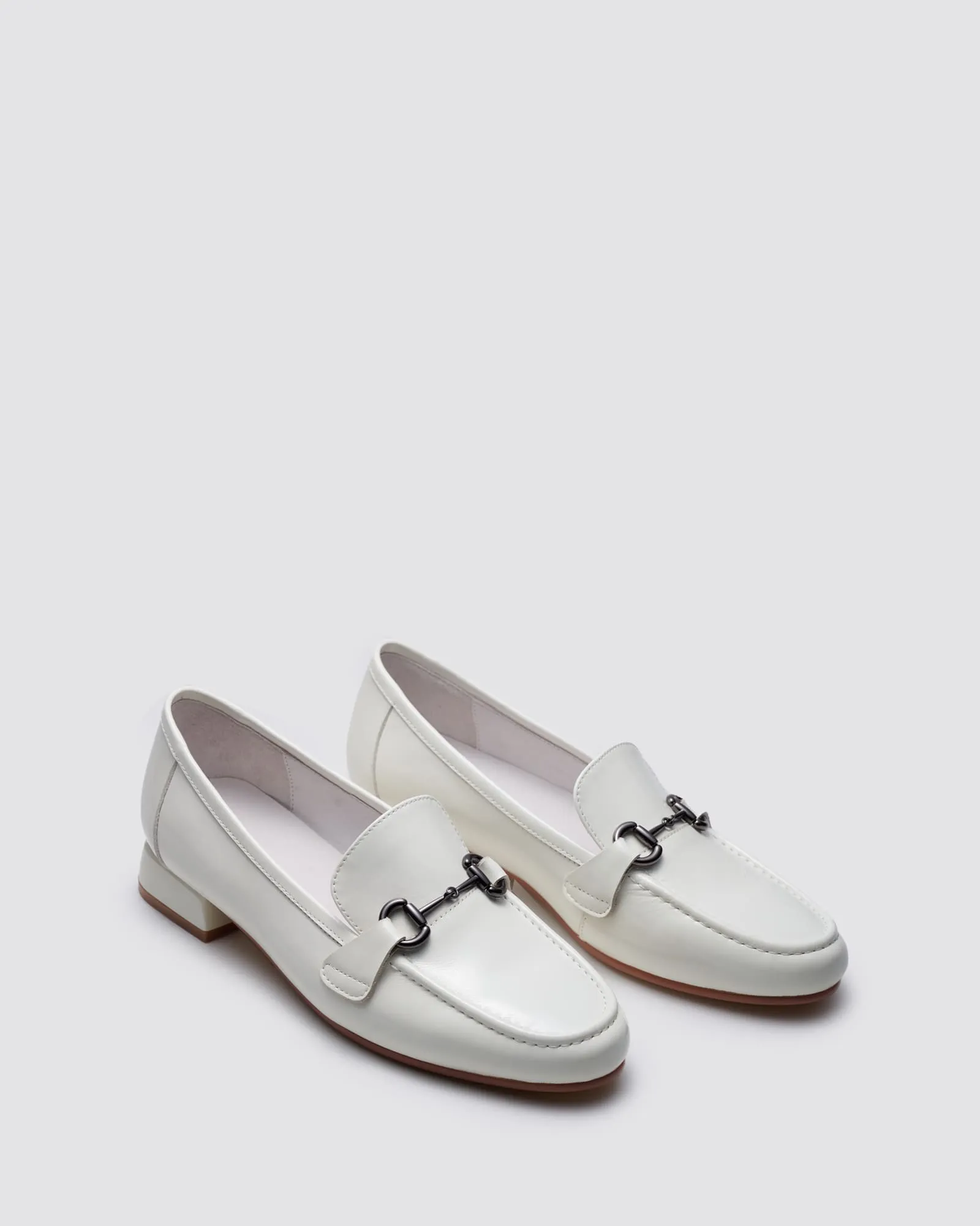 ITCHY LOAFERS WHITE PATENT LEATHER