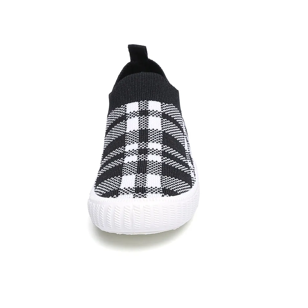 Kids Plaid Slip-On Walking Shoes, Lightweight Sneakers with Soft Sole
