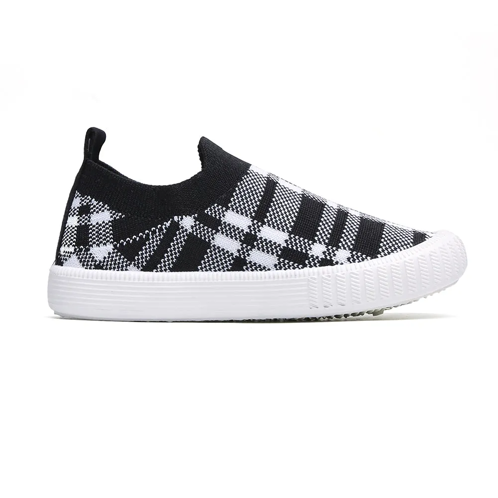 Kids Plaid Slip-On Walking Shoes, Lightweight Sneakers with Soft Sole