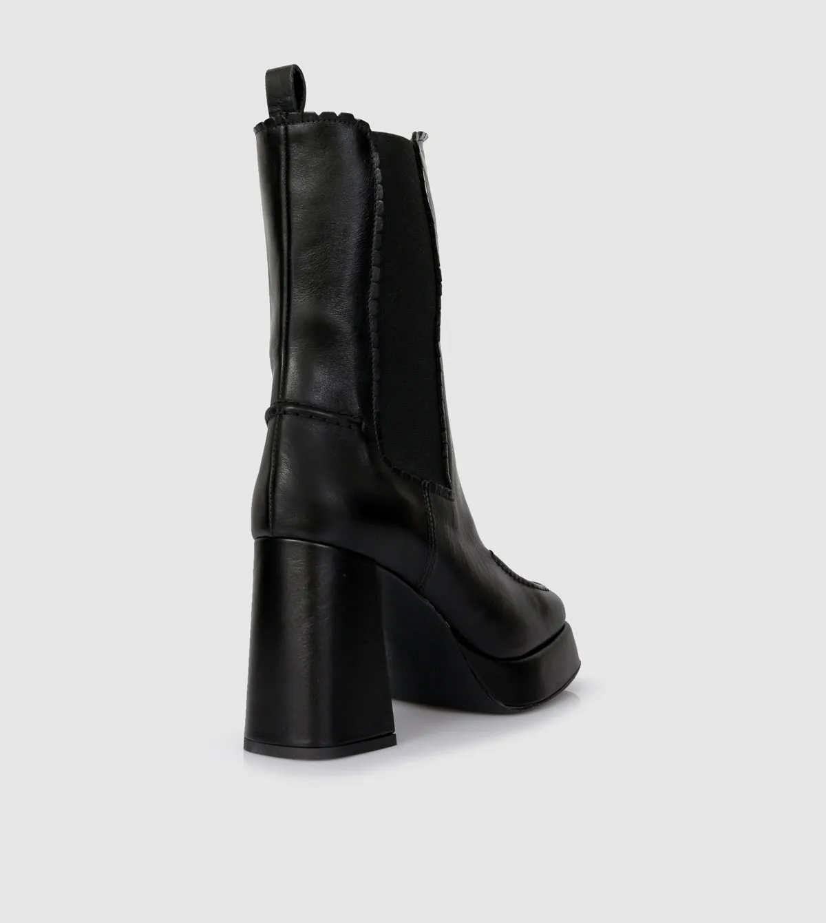 Lenka Mid Boots by Beau Coops