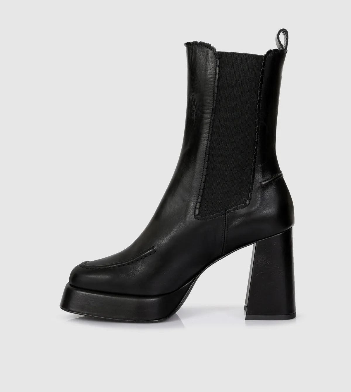 Lenka Mid Boots by Beau Coops