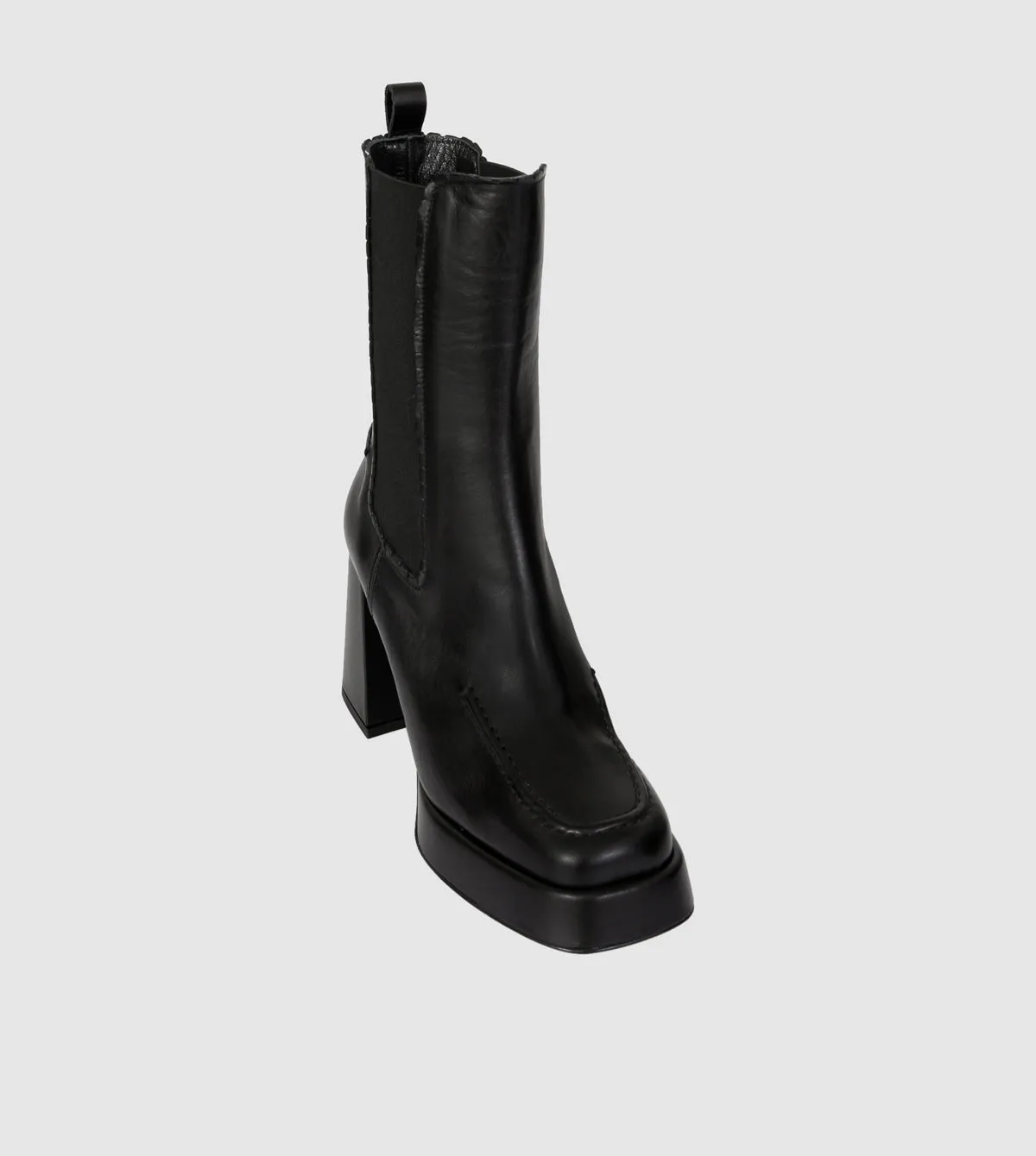 Lenka Mid Boots by Beau Coops