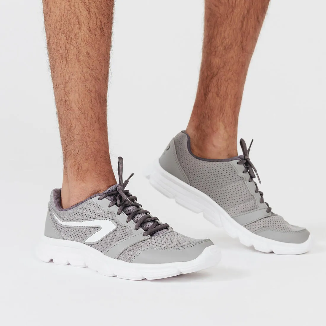 Men's Running Shoes - Run 100