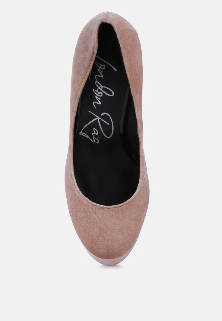 old novelty platform heel velvet pumps